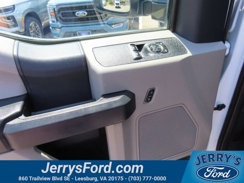 Used 2022 Ford F350 XL w/ Power Equipment Group RWD image 11