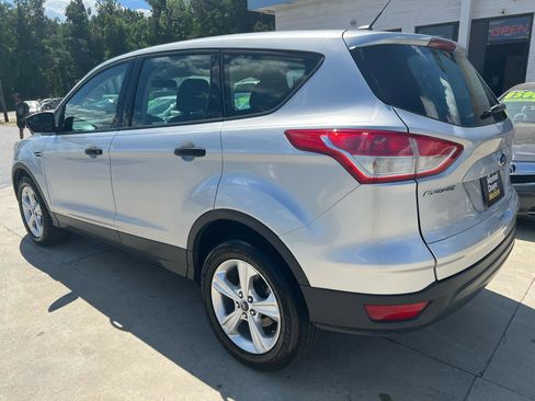 Used 2015 Ford Escape S image 5