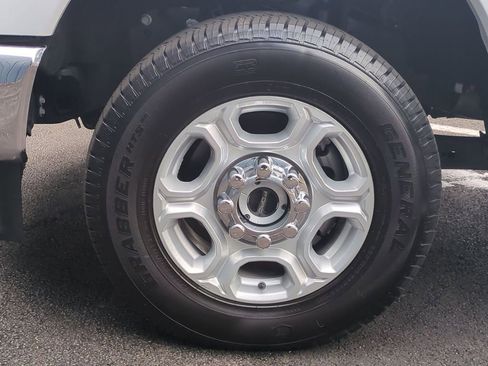 Used 2025 Ford F250 XLT image 27