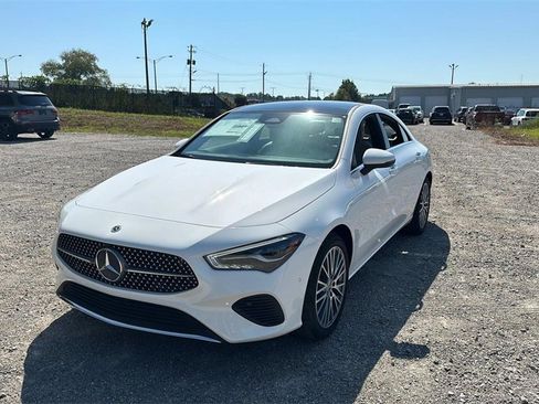 Used 2025 Mercedes-Benz CLA 250 image 3