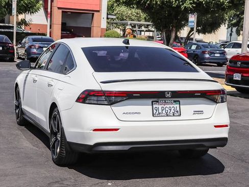 Used 2024 Honda Accord Sport image 12