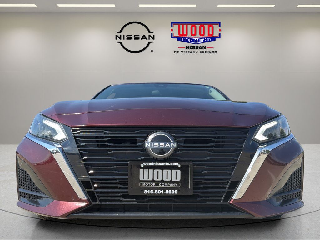 Certified 2024 Nissan Altima 2.5 SV FWD image 6