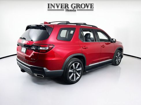 Certified 2025 Honda Pilot Elite image 5