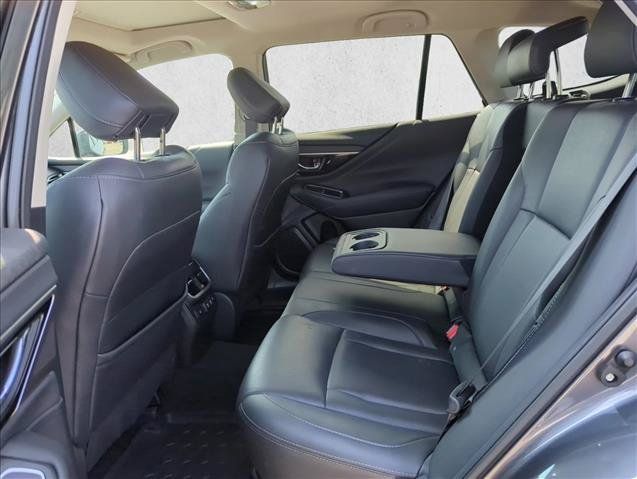 Used 2022 Subaru Outback Limited AWD/4WD image 18