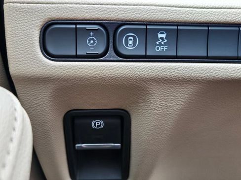 Certified 2025 Acura MDX FWD image 24