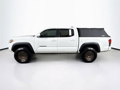 Certified 2023 Toyota Tacoma 4x4 Double Cab image 12