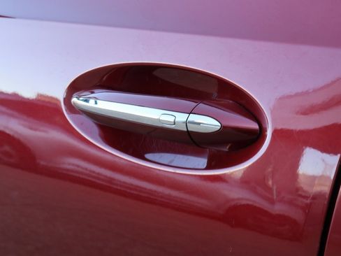 Used 2023 Buick Envision Preferred image 20