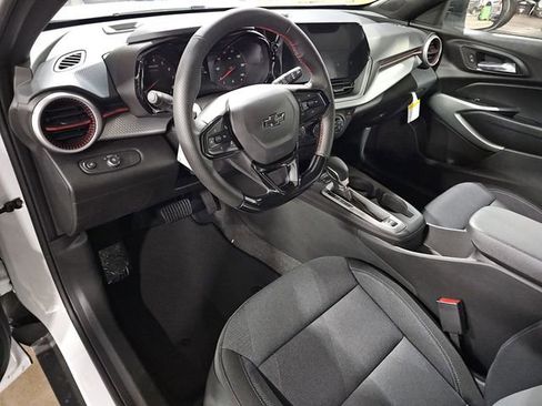 New 2026 Chevrolet Trax RS w/ Sunroof Package image 11