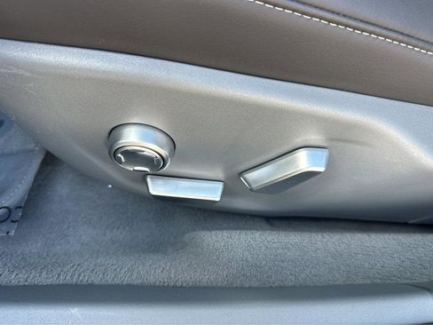 Used 2024 Lucid Air Pure image 31