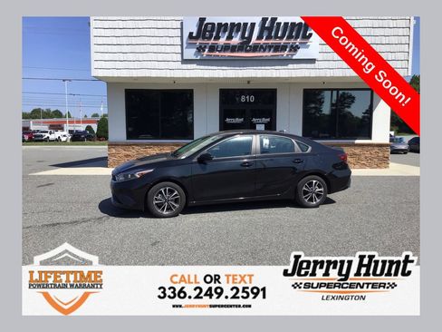 Used 2024 Kia Forte LXS FWD image 1