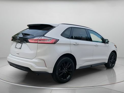 Certified 2022 Ford Edge ST-Line AWD/4WD image 28