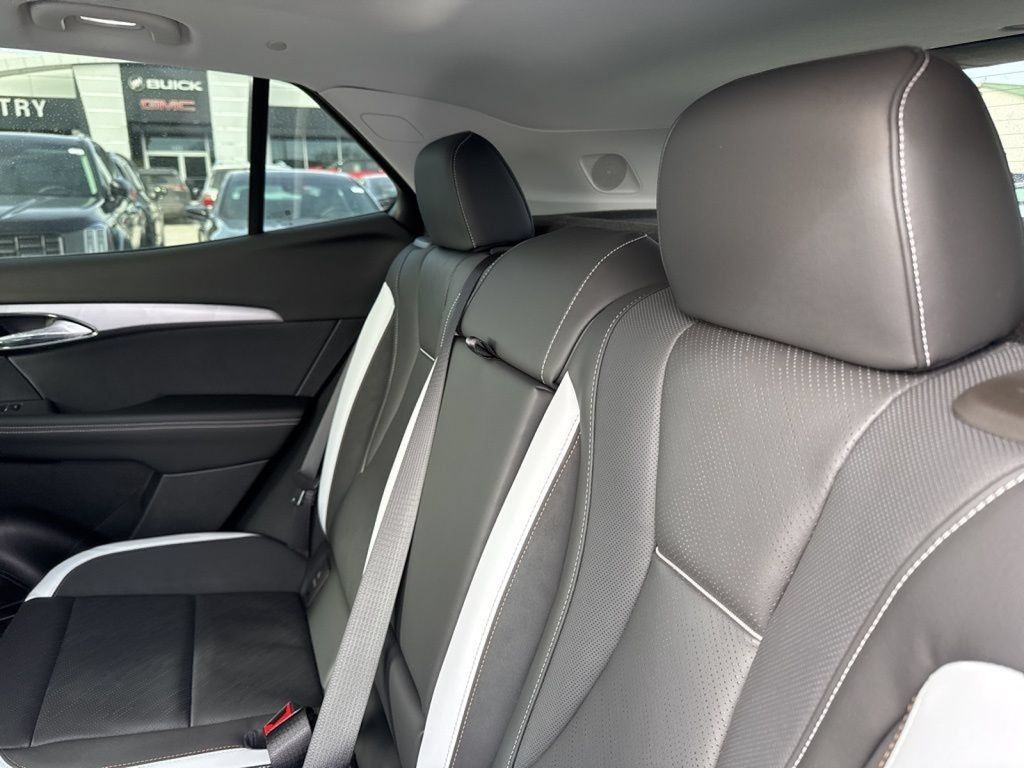 New 2026 Buick Envision Sport Touring AWD/4WD image 32