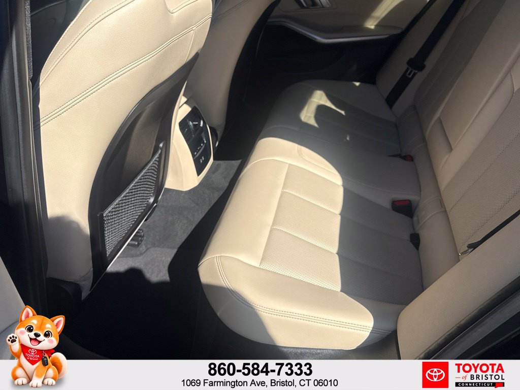 Used 2023 BMW 330i xDrive Sedan w/ Driving Assistance Package AWD/4WD image 28
