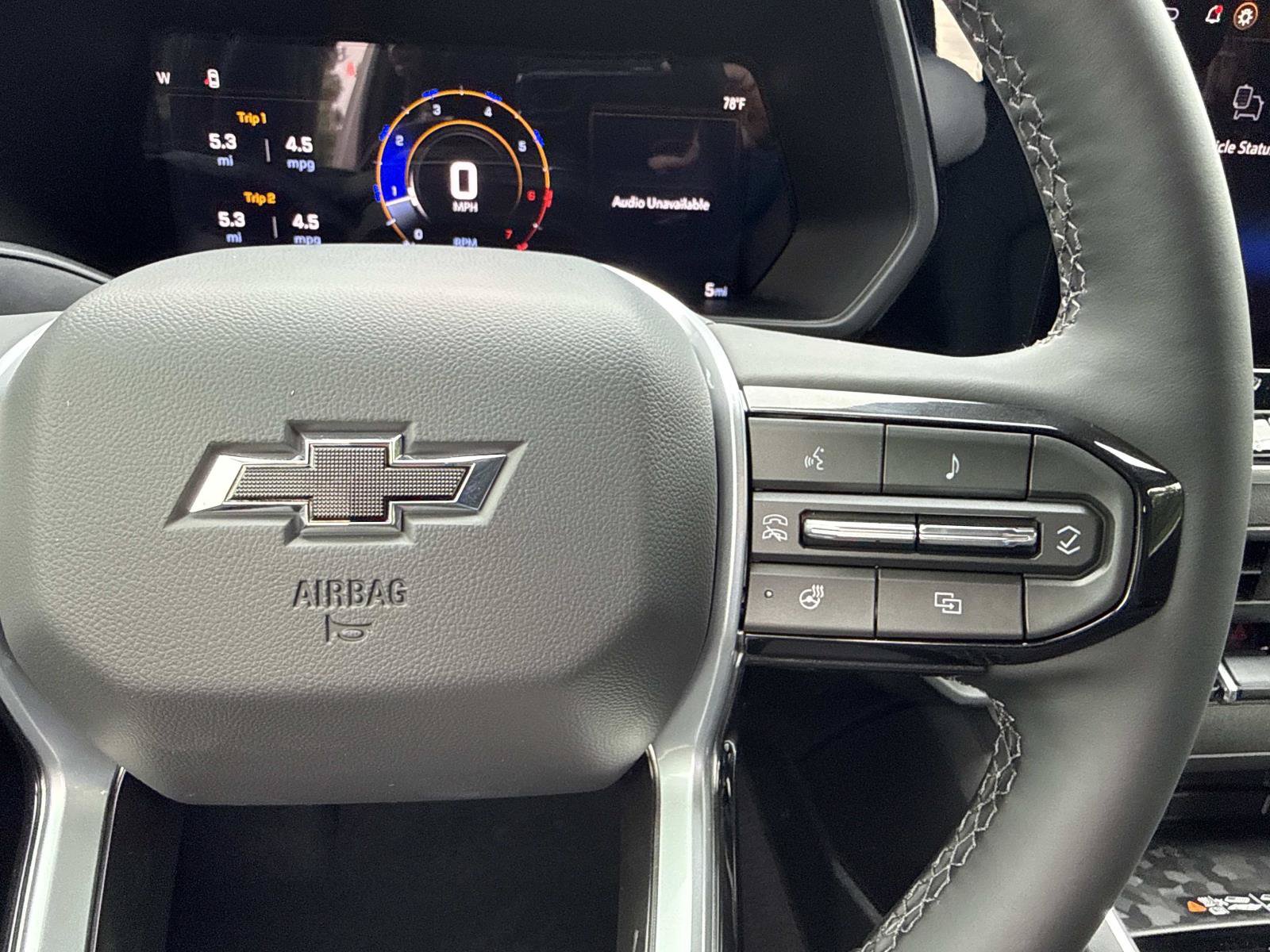 New 2026 Chevrolet Colorado Trail Boss w/ Midnight Edition AWD/4WD image 16