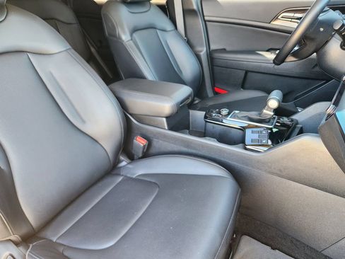 Certified 2024 Kia Sportage EX AWD/4WD image 23