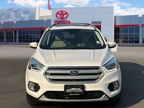 Used 2019 Ford Escape Titanium AWD/4WD image 2