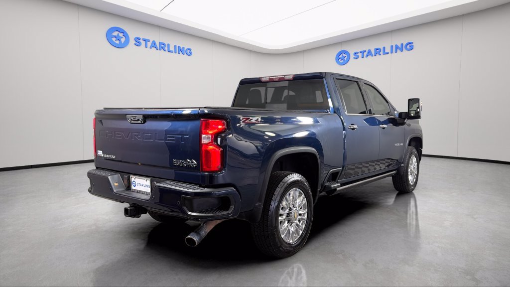 Used 2022 Chevrolet Silverado 2500 High Country w/ Technology Package AWD/4WD image 9
