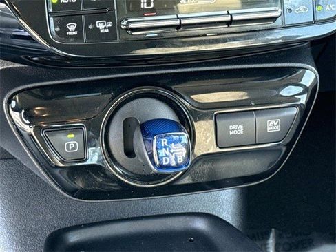 Used 2019 Toyota Prius L Eco image 22
