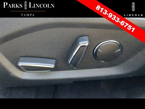 Used 2020 Ford Fusion SE image 17