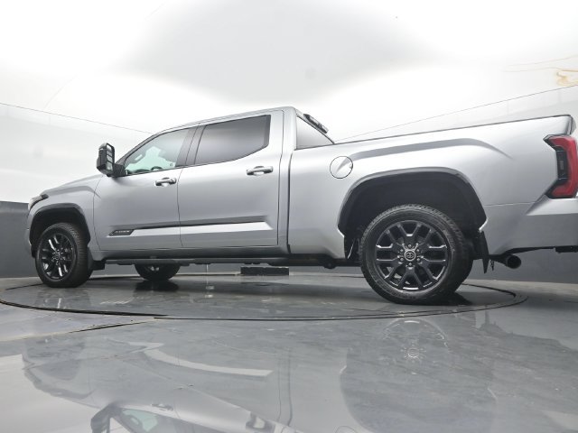 Used 2022 Toyota Tundra Platinum AWD/4WD image 43