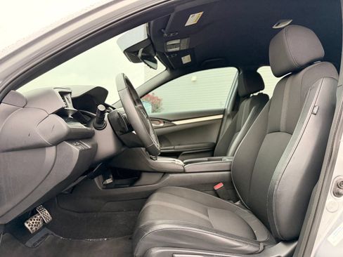 Used 2019 Honda Civic Sport image 15
