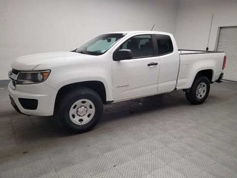Used 2018 Chevrolet Colorado W/T w/ WT Convenience Package RWD image 2