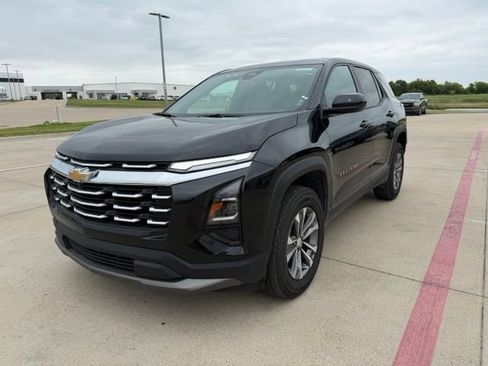 Used 2026 Chevrolet Equinox LT FWD image 8