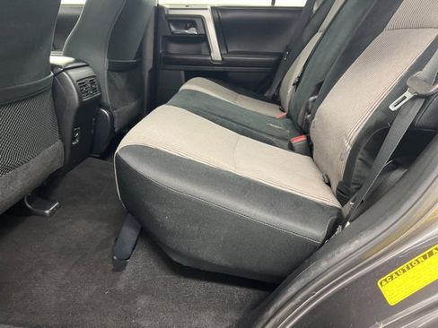 Used 2016 Toyota 4Runner SR5 image 11