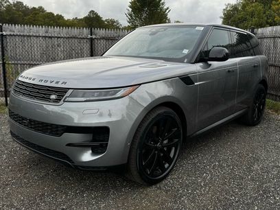 New 2025 Land Rover Range Rover Sport SE
