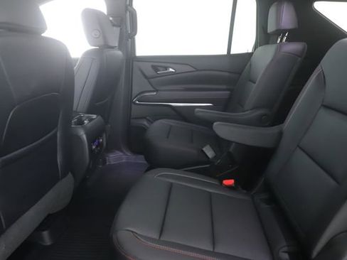 Used 2026 Chevrolet Traverse Z71 w/ LPO, Floor Liner Package AWD/4WD image 27