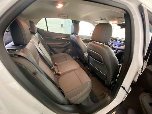 Used 2023 Buick Encore GX Select w/ Safety Package II image 32