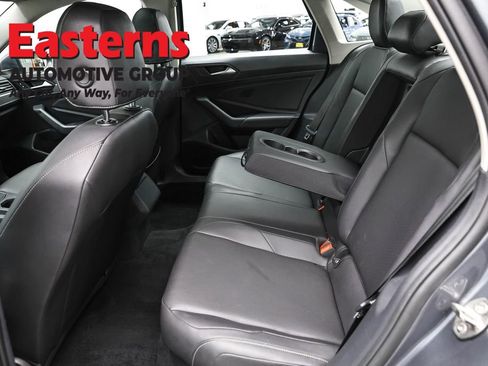 Used 2020 Volkswagen Jetta SE FWD image 21