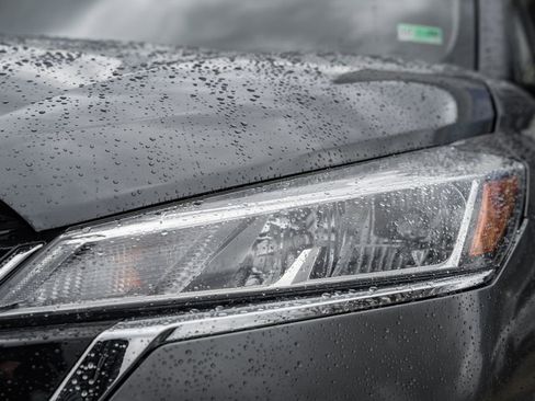 Used 2022 Nissan Kicks S image 10