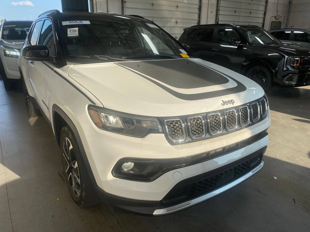 Used 2023 Jeep Compass Limited w/ Mopar Graphics Package AWD/4WD image 1