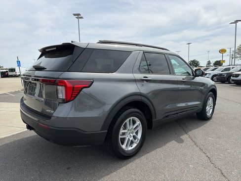 New 2026 Ford Explorer Active image 3