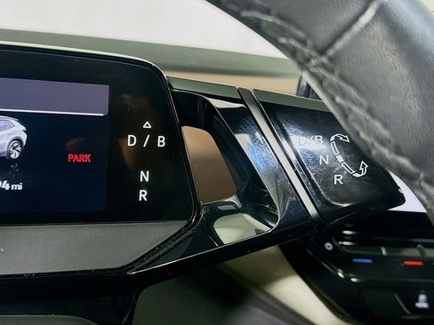 Used 2023 Volkswagen ID.4 Pro image 24