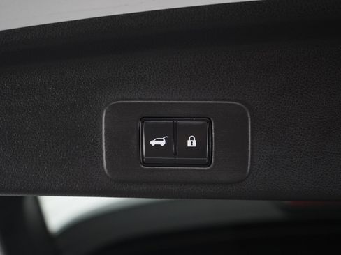 Used 2025 Nissan Murano SL AWD/4WD image 18