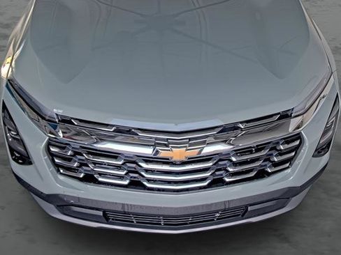 New 2026 Chevrolet Equinox LT w/ Safety and Technology Package image 18