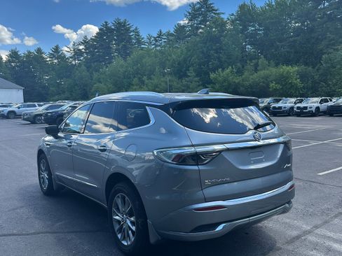 Used 2023 Buick Enclave Avenir w/ Avenir Technology Package AWD/4WD image 7