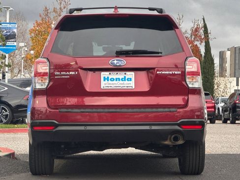 Used 2018 Subaru Forester 2.5i Touring w/ Popular Package #2 image 9