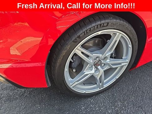 Used 2025 Chevrolet Corvette Stingray Coupe w/ 1LT RWD image 25