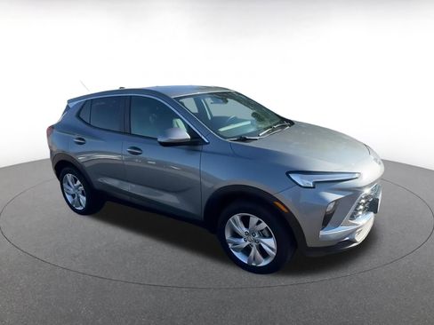 Used 2025 Buick Encore GX Preferred image 2