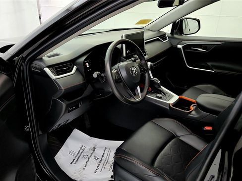 Used 2024 Toyota RAV4 Adventure image 16