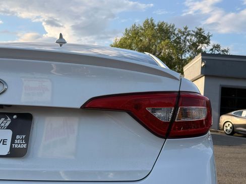 Used 2017 Hyundai Sonata SE image 10
