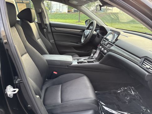 Used 2022 Honda Accord LX image 24