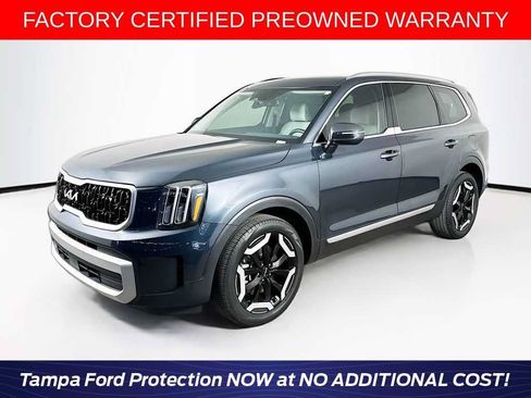 Used 2024 Kia Telluride EX w/ EX Captain's Chair Package FWD image 1