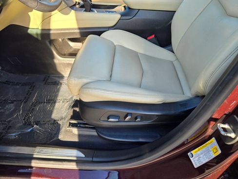 Used 2017 Cadillac XT5 Luxury image 39