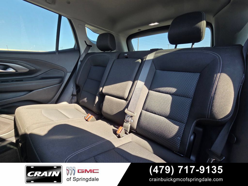 Used 2024 GMC Terrain SLE FWD image 25