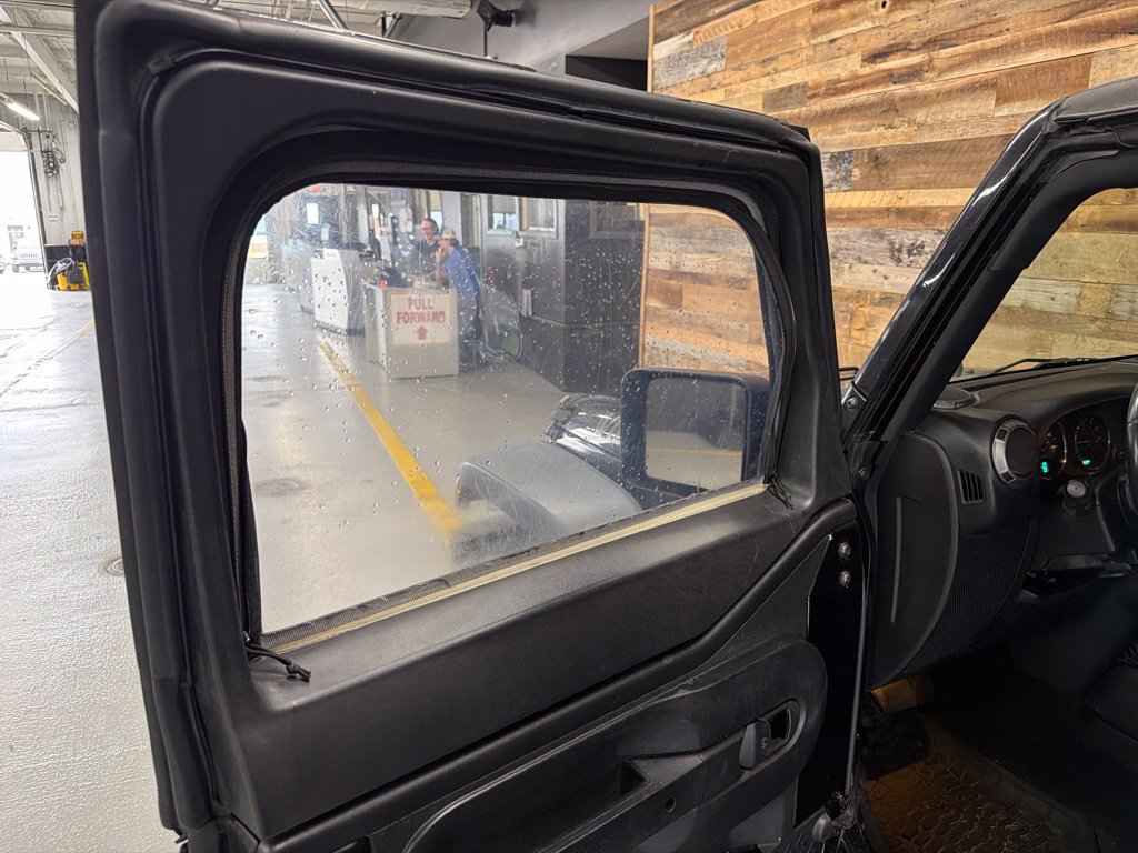 Used 2017 Jeep Wrangler Sport AWD/4WD image 9
