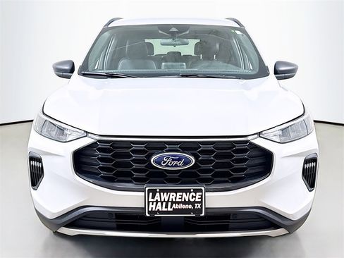 Used 2025 Ford Escape ST-Line image 2